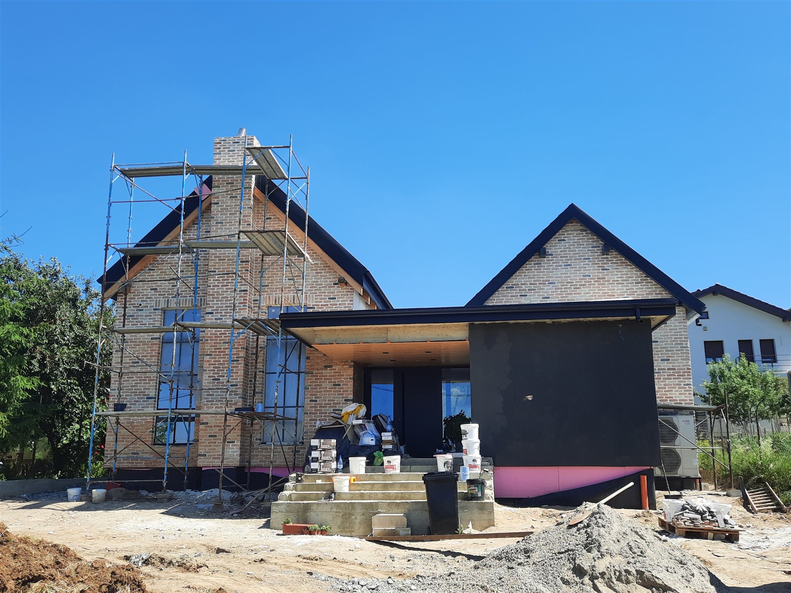 Casă în construcție